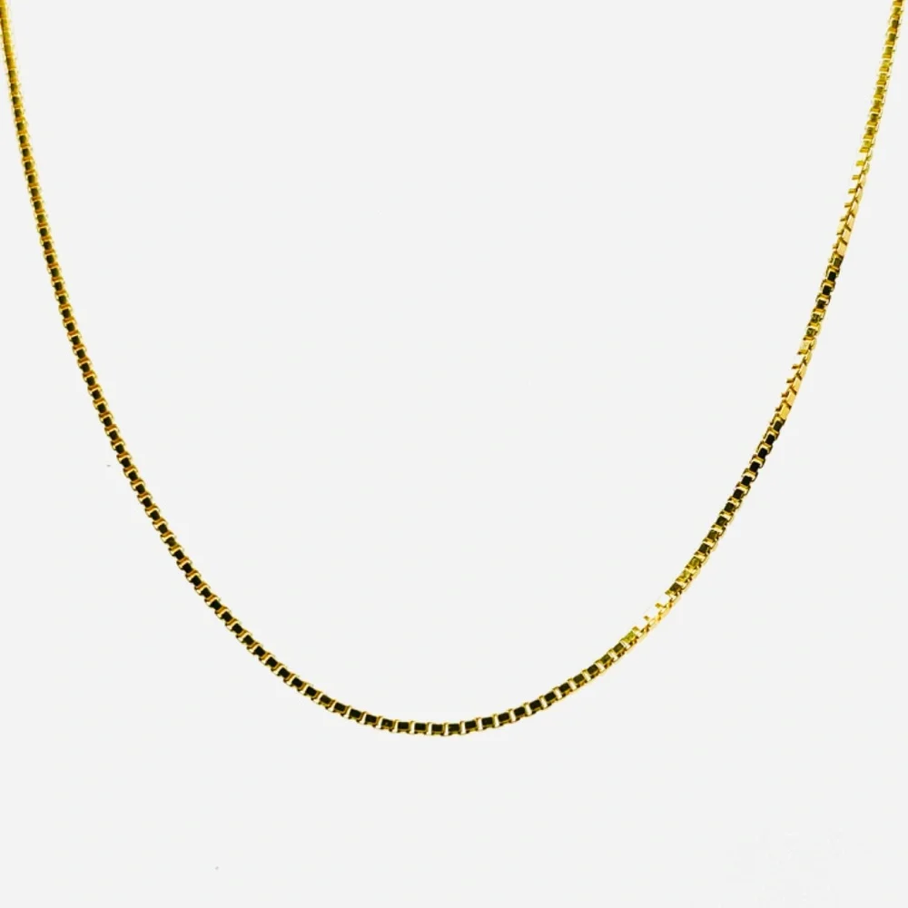 Solid 14K Gold Box Chain Necklace, 3.04 gr. /1 mm, / 18 inch. - Picture 7 of 17